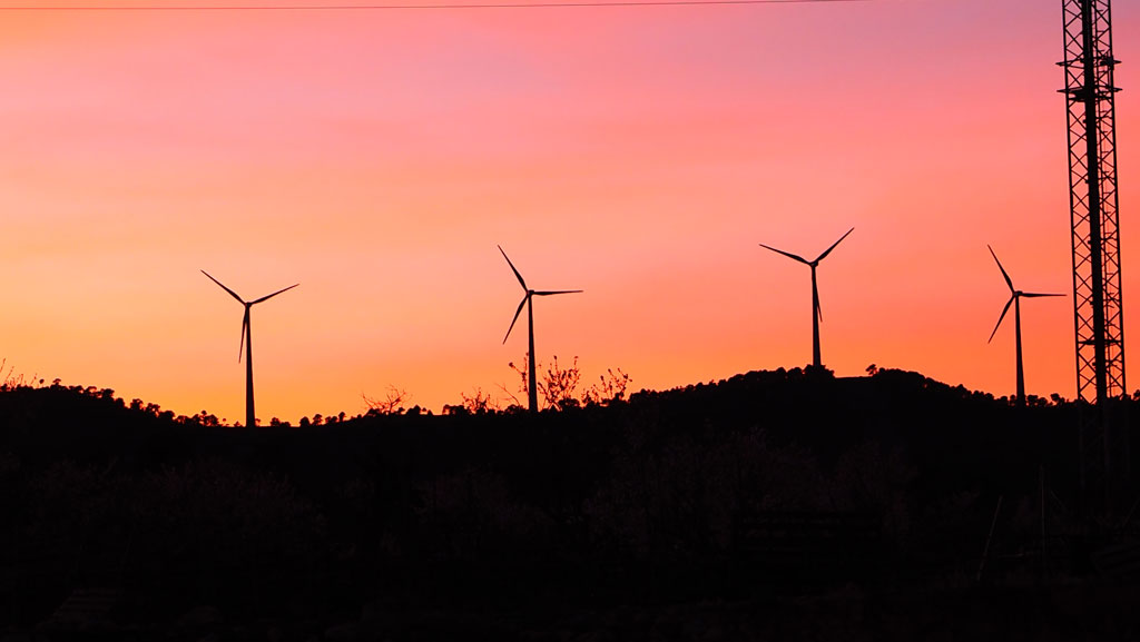 molinos boira al atardecer