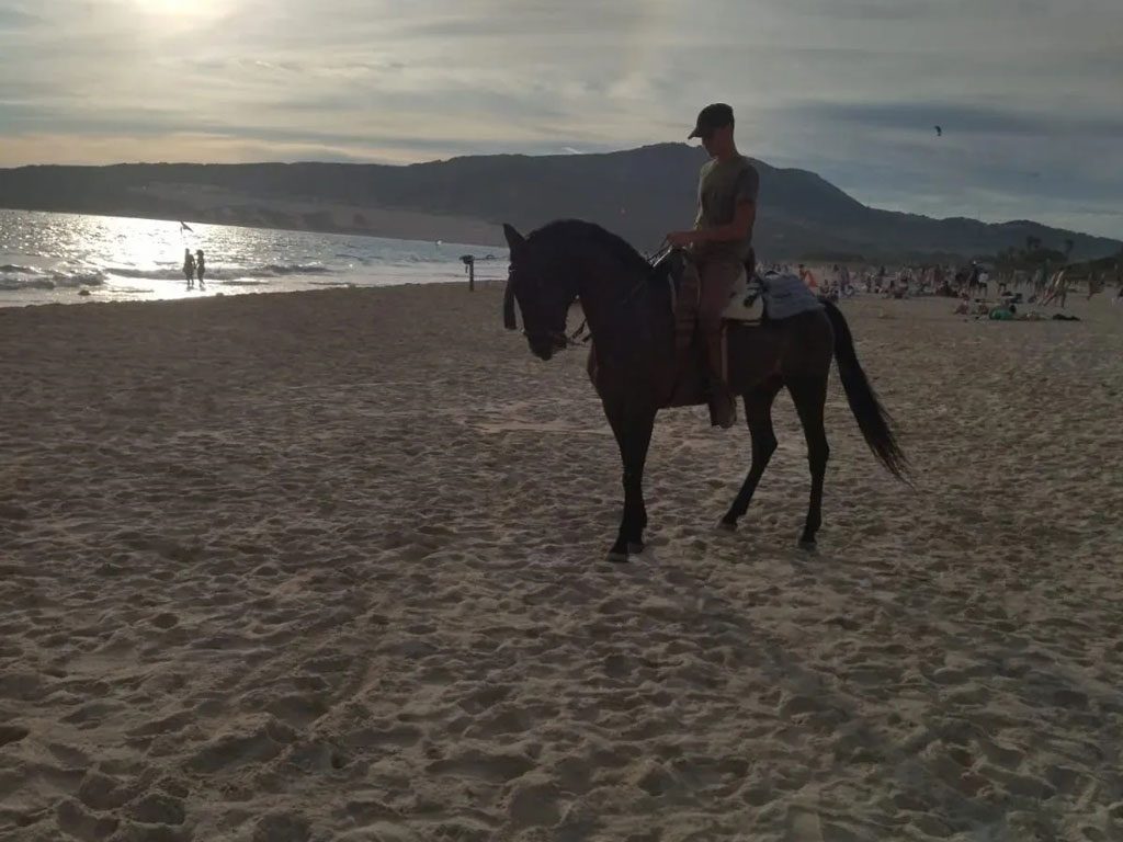 Miguel en playa de tarifa